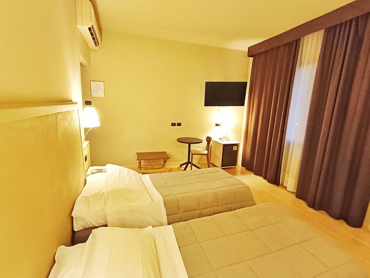 Hotel Corallo Rimini Eksteriør billede