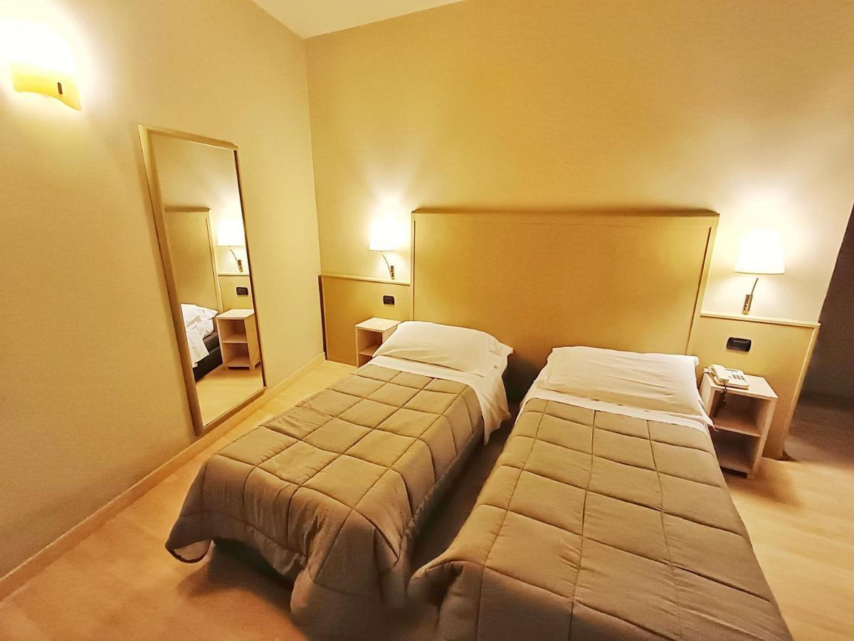 Hotel Corallo Rimini Eksteriør billede